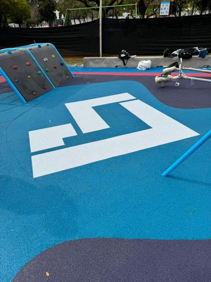 Obra plaza Ramón Cabrero, Lanús